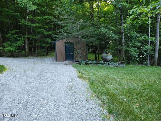 56 Koster Way, Hebron, NY 12865