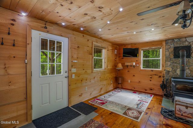 56 Koster Way, Hebron, NY 12865
