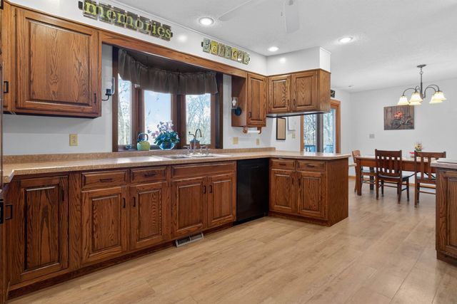 1809 250th, Denver, IA 50622