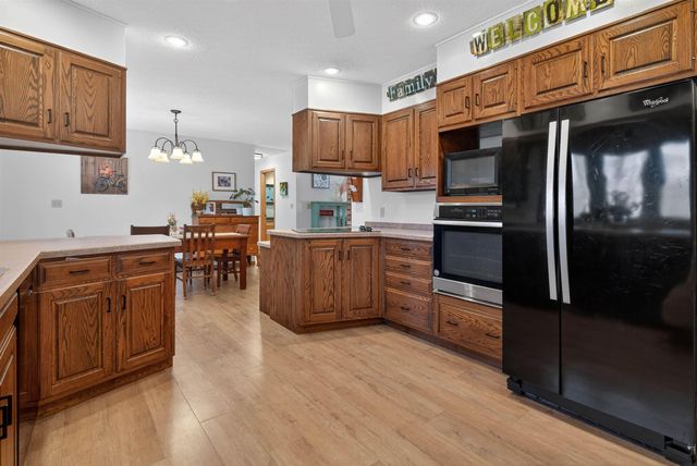 1809 250th, Denver, IA 50622