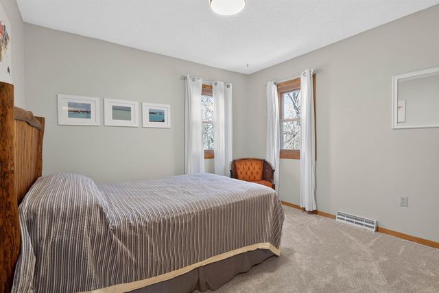 1809 250th, Denver, IA 50622