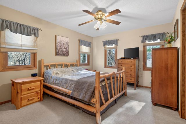 1809 250th, Denver, IA 50622