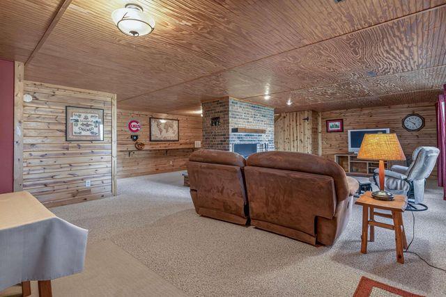 1809 250th, Denver, IA 50622