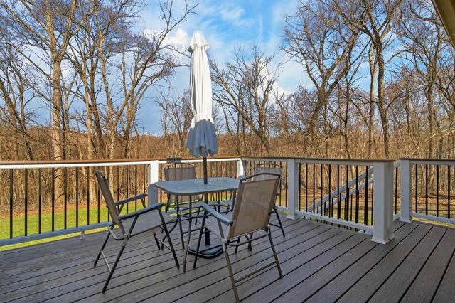 1809 250th, Denver, IA 50622