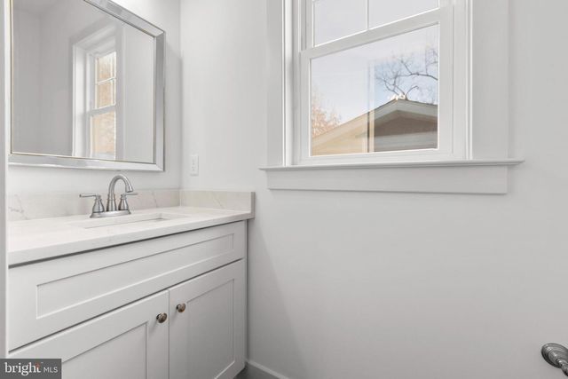 1409 BRENT ST, Fredericksburg, VA 22401