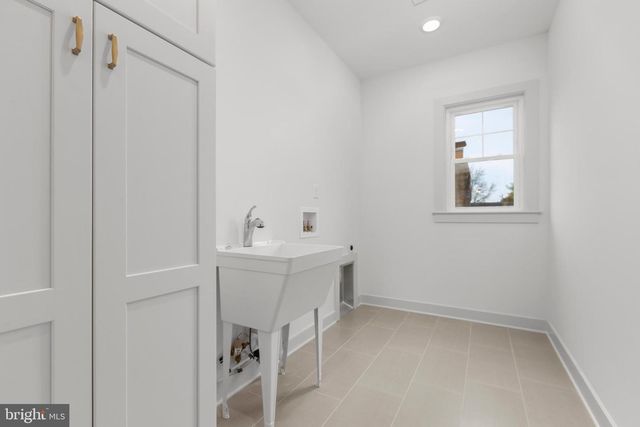 1409 BRENT ST, Fredericksburg, VA 22401