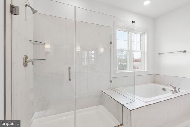 1409 BRENT ST, Fredericksburg, VA 22401