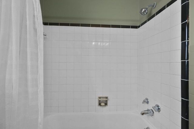 2002 Jenifer Street, Madison, WI 53704