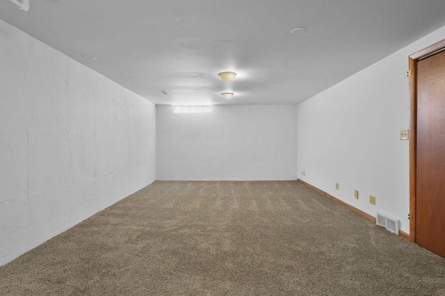 2002 Jenifer Street, Madison, WI 53704