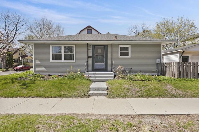 2002 Jenifer Street, Madison, WI 53704