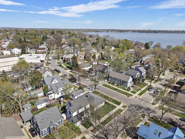 2002 Jenifer Street, Madison, WI 53704