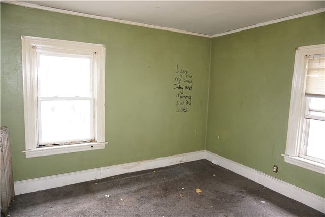 208 CALIFORNIA Avenue, Providence, RI 02905