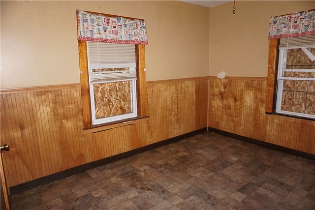 208 CALIFORNIA Avenue, Providence, RI 02905