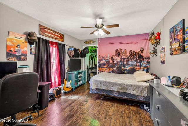 1401 Laura Way, Darien, GA 31305