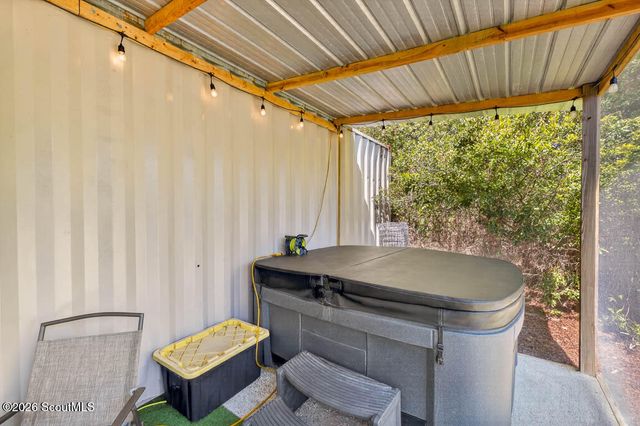 1401 Laura Way, Darien, GA 31305