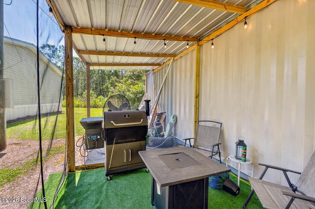 1401 Laura Way, Darien, GA 31305