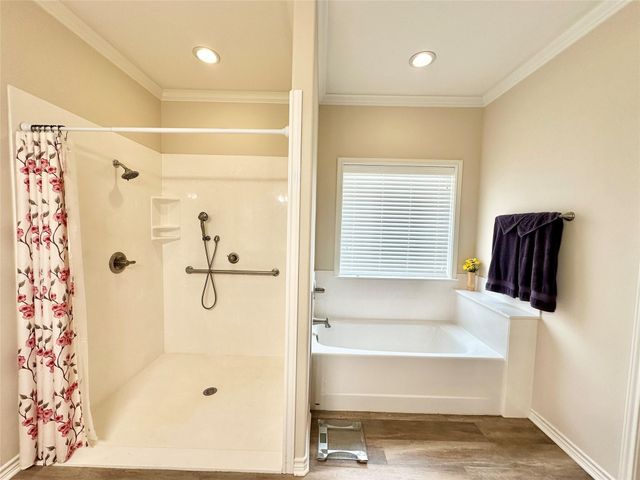 318 E 4th Street, Lindsay, TX 76250