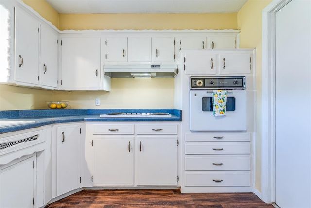125 S Dillon Avenue, Moore, OK 73160