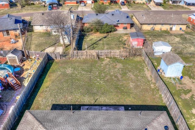 125 S Dillon Avenue, Moore, OK 73160