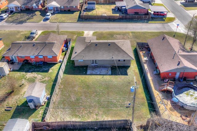 125 S Dillon Avenue, Moore, OK 73160