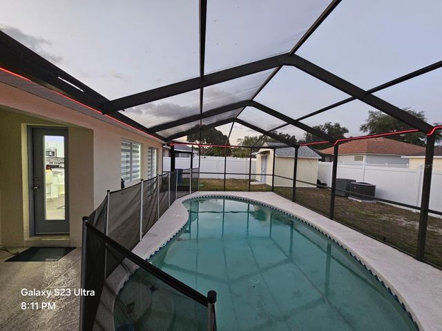 2256 TOWERING OAKS CIRCLE, Seffner, FL 33584