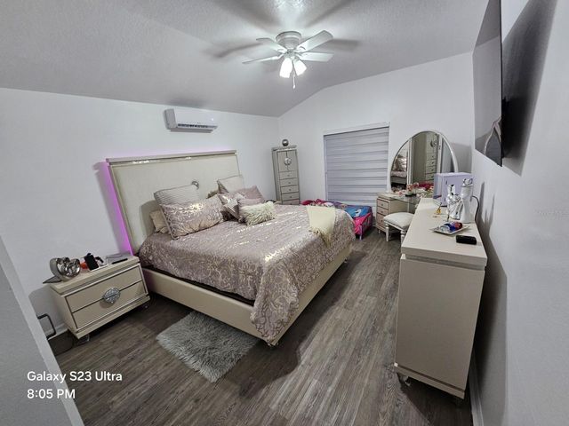 2256 TOWERING OAKS CIRCLE, Seffner, FL 33584