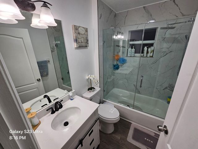 2256 TOWERING OAKS CIRCLE, Seffner, FL 33584