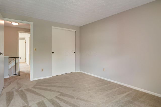1689 Saint Albans Court, 22-89, Columbus, OH 43220