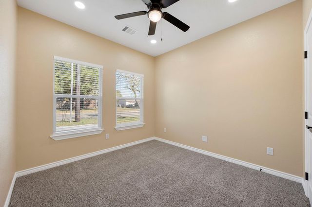 1505 Red Oak Street, Bryan, TX 77803