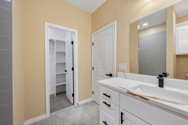 1505 Red Oak Street, Bryan, TX 77803