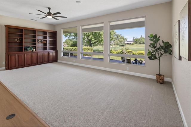 1607 Barn Valley Ln, Lincoln, CA 95648