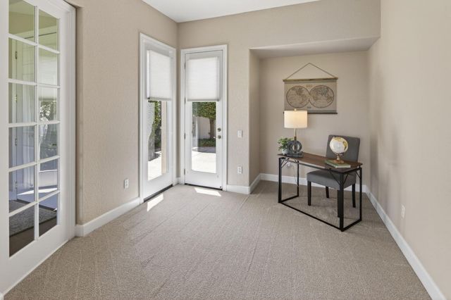 1607 Barn Valley Ln, Lincoln, CA 95648