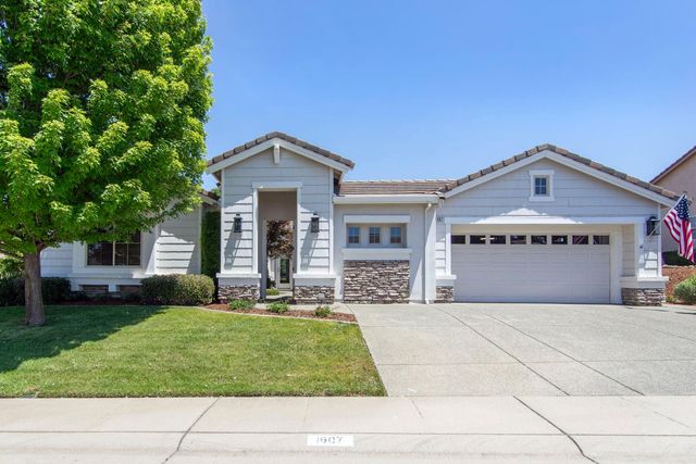 1607 Barn Valley Ln, Lincoln, CA 95648