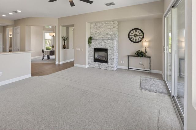 1607 Barn Valley Ln, Lincoln, CA 95648