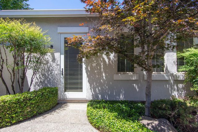 1607 Barn Valley Ln, Lincoln, CA 95648
