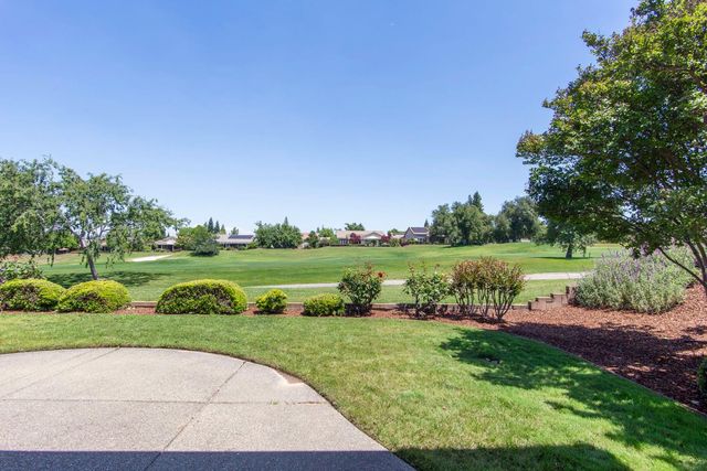 1607 Barn Valley Ln, Lincoln, CA 95648