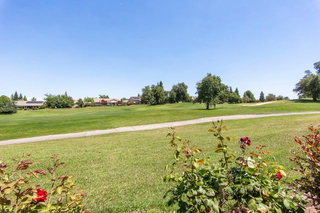 1607 Barn Valley Ln, Lincoln, CA 95648