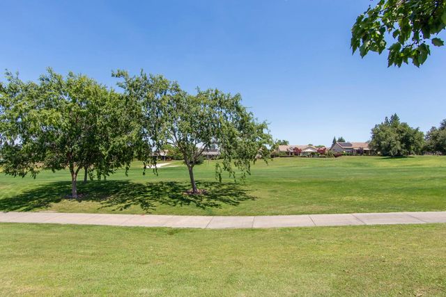 1607 Barn Valley Ln, Lincoln, CA 95648