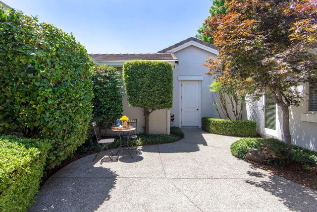 1607 Barn Valley Ln, Lincoln, CA 95648