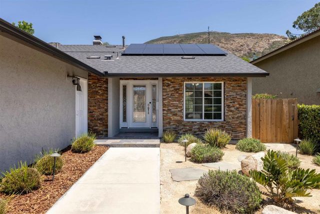 7477 Volclay, San Diego, CA 92119