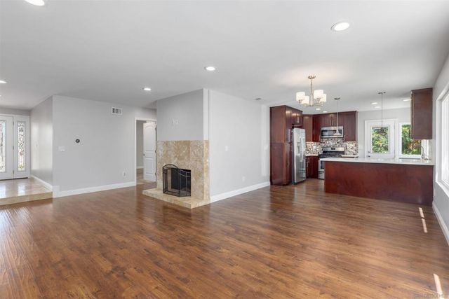 7477 Volclay, San Diego, CA 92119