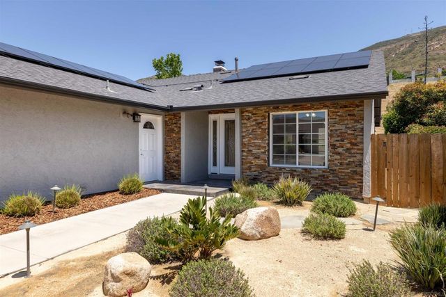 7477 Volclay, San Diego, CA 92119