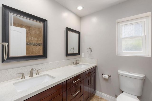7477 Volclay, San Diego, CA 92119