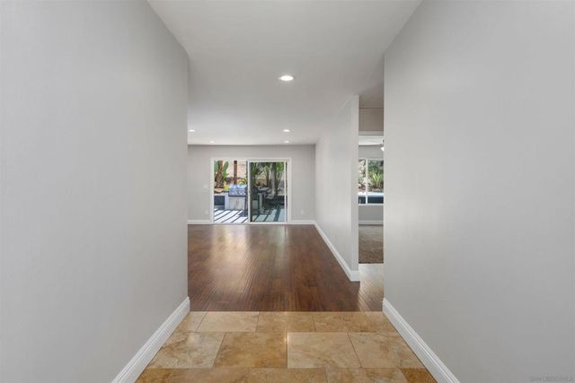 7477 Volclay, San Diego, CA 92119