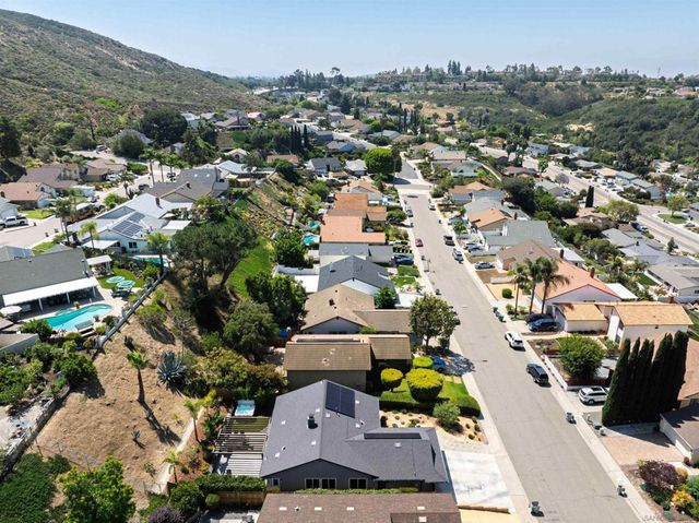 7477 Volclay, San Diego, CA 92119