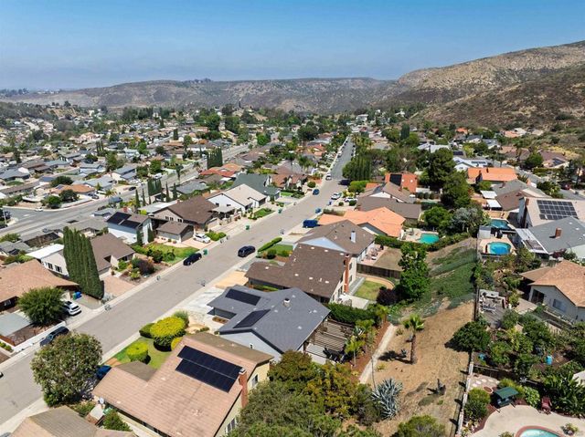 7477 Volclay, San Diego, CA 92119