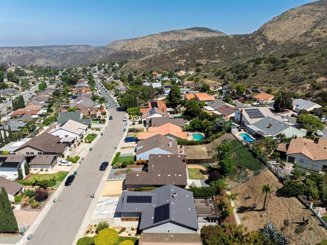 7477 Volclay, San Diego, CA 92119