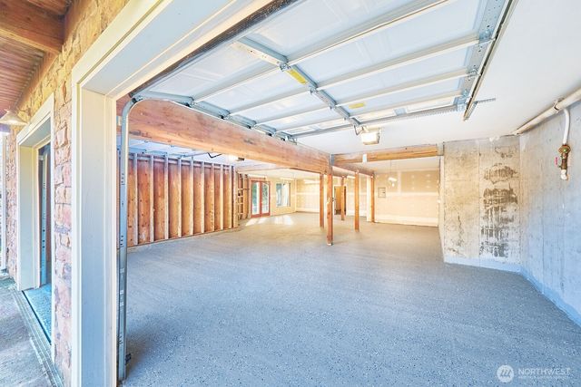 2147 Klahanee Drive, Ilwaco, WA 98624