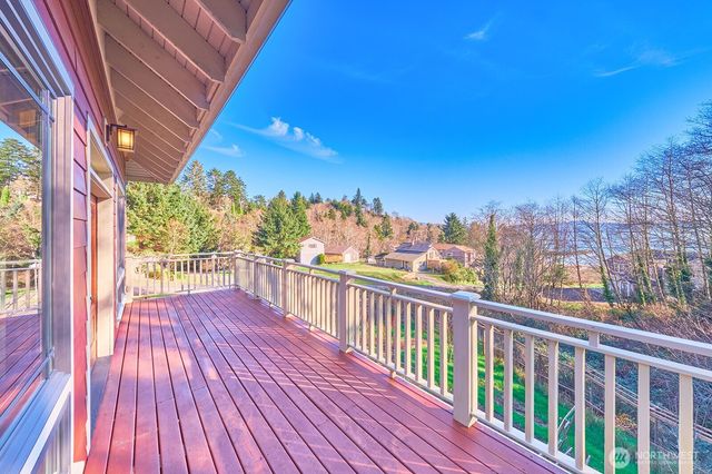 2147 Klahanee Drive, Ilwaco, WA 98624