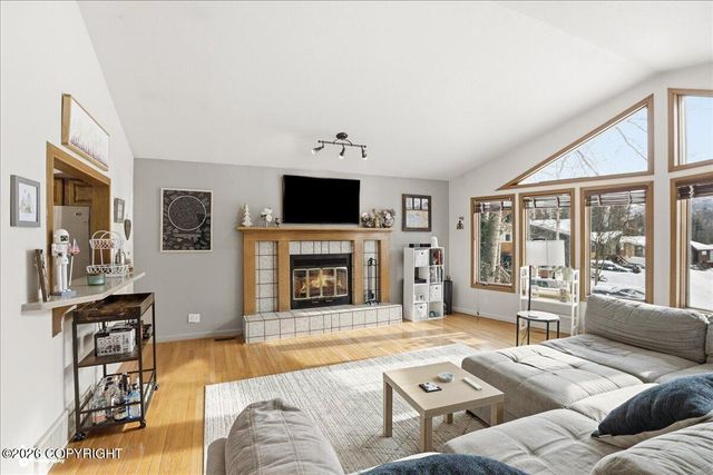 8852 Dome Circle, Eagle River, AK 99577